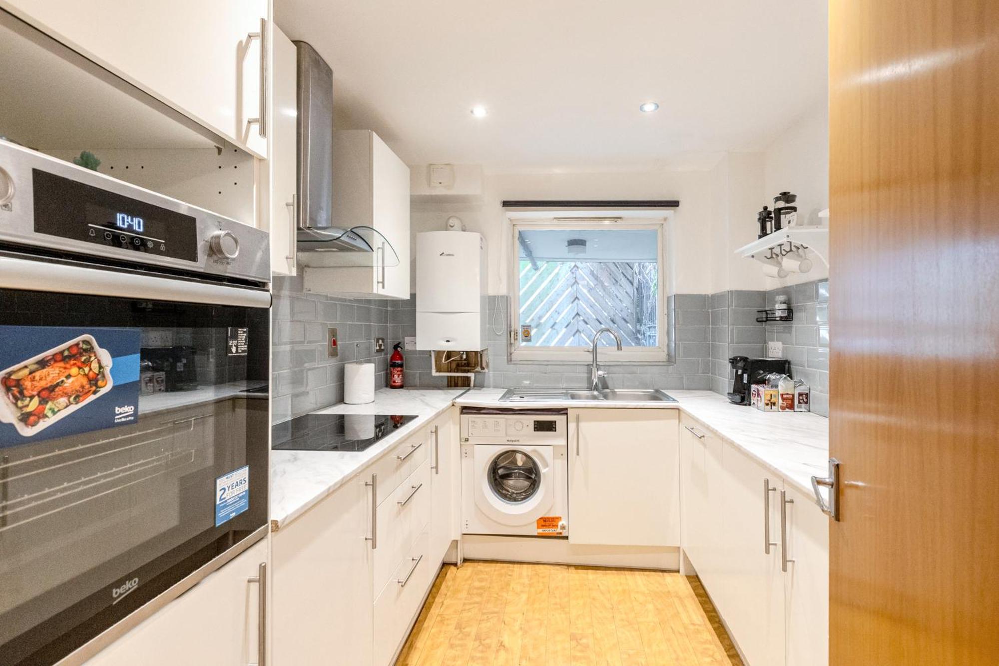 Appartamento Sunny 1br Gem Near Canary Wharf With Parking