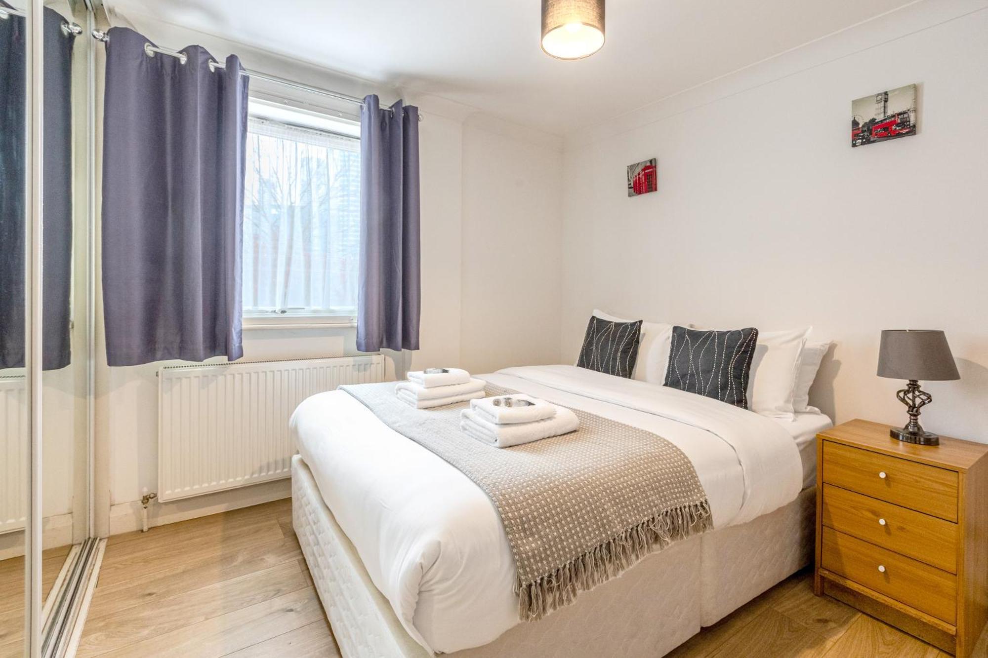 Sunny 1br Gem Near Canary Wharf With Parking * Londra